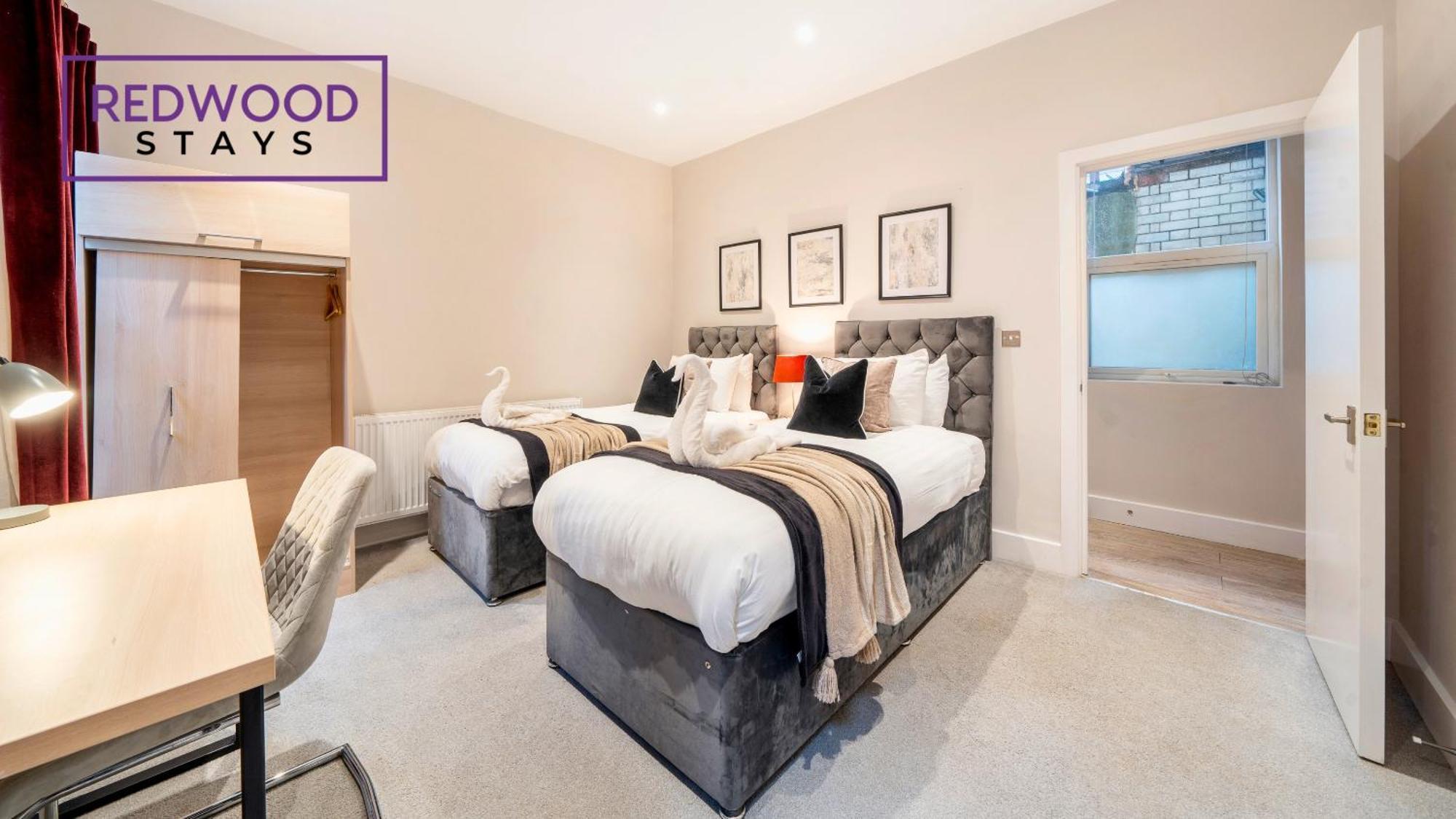 Newly Refurbished Everest Lodge Serviced Apartments For Contractors & Families, Free Wifi & Netflix By Redwood Stays Farnborough  Exterior foto