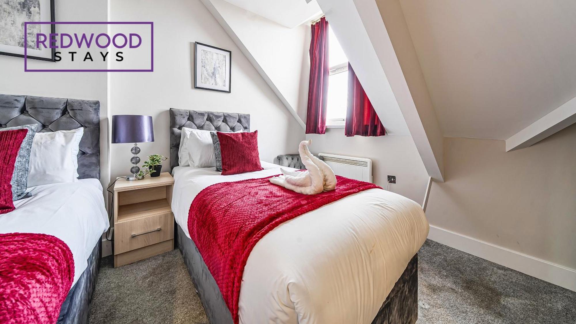 Newly Refurbished Everest Lodge Serviced Apartments For Contractors & Families, Free Wifi & Netflix By Redwood Stays Farnborough  Exterior foto
