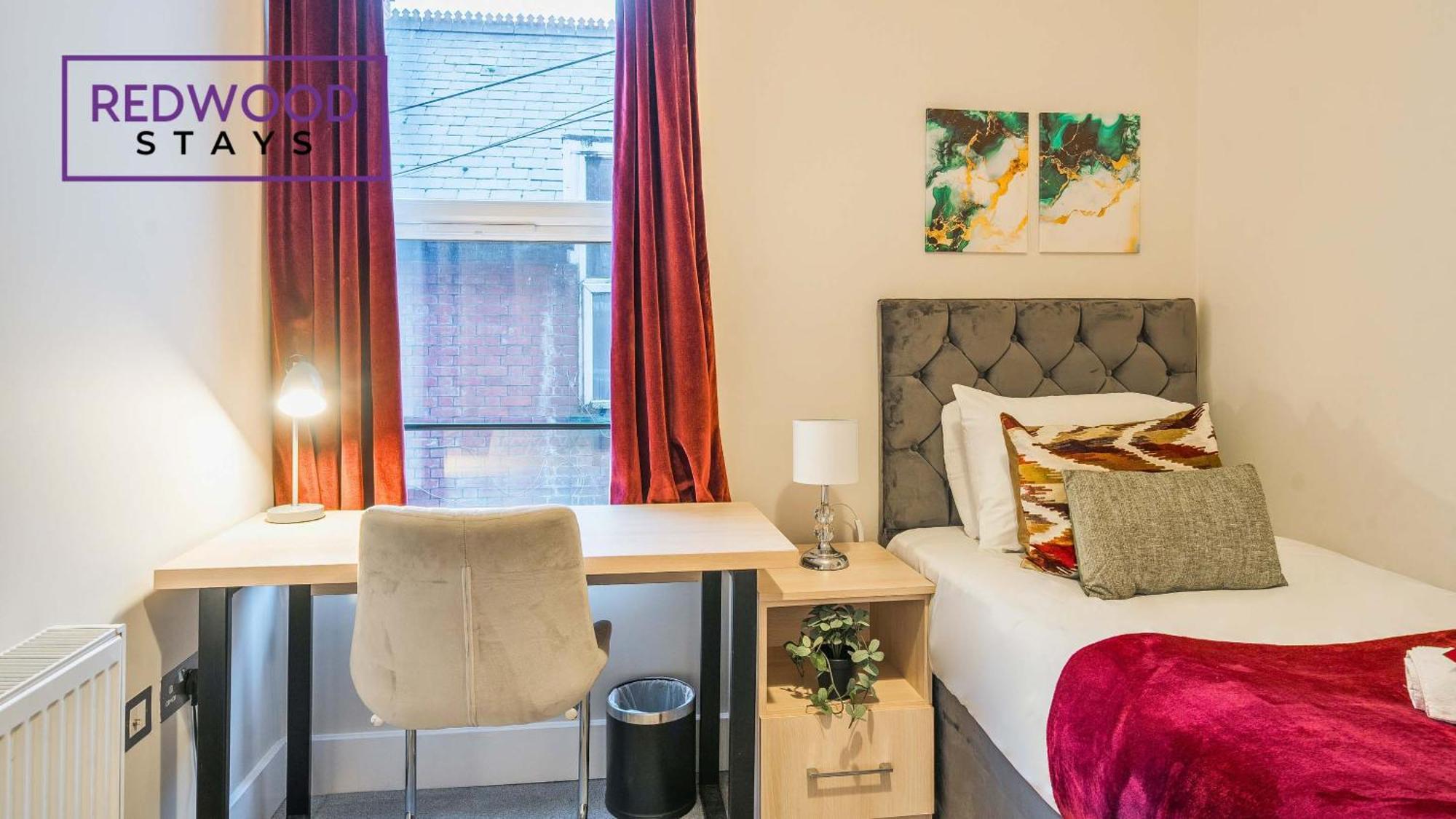 Newly Refurbished Everest Lodge Serviced Apartments For Contractors & Families, Free Wifi & Netflix By Redwood Stays Farnborough  Exterior foto
